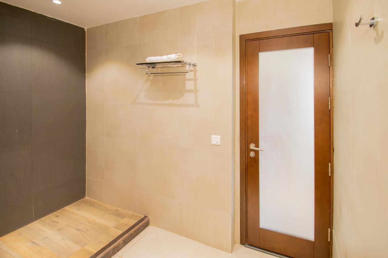 Octave Rococco Morjim Hotel Pernem Buitenkant foto