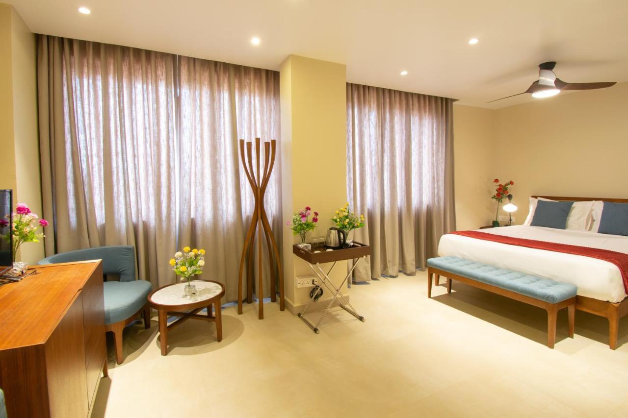 Octave Rococco Morjim Hotel Pernem Buitenkant foto