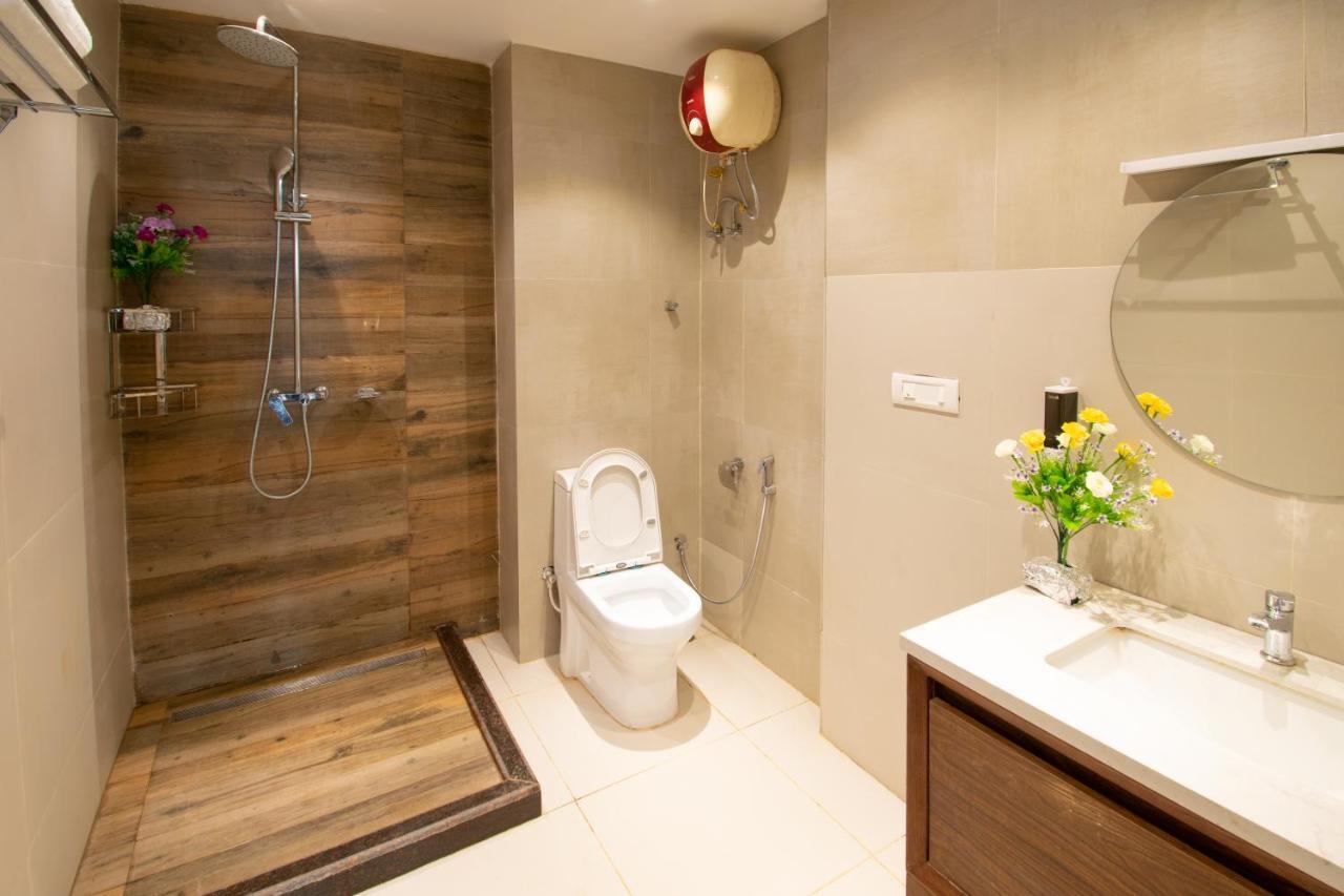 Octave Rococco Morjim Hotel Pernem Buitenkant foto