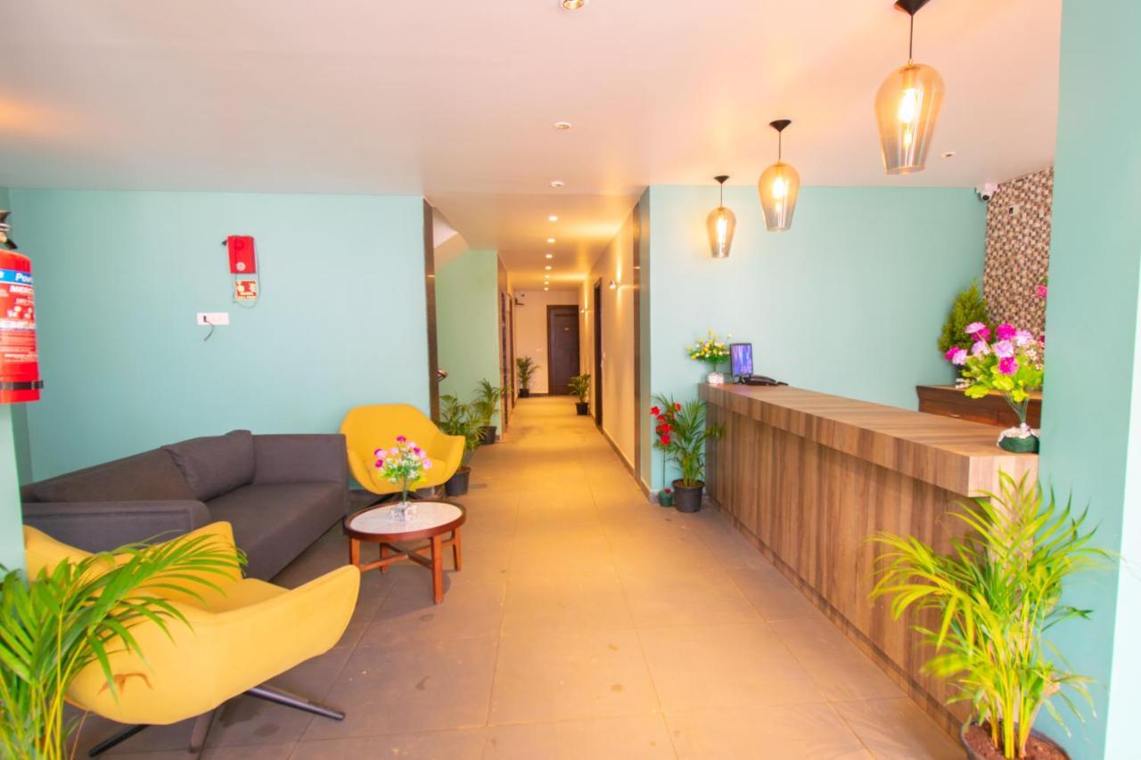 Octave Rococco Morjim Hotel Pernem Buitenkant foto