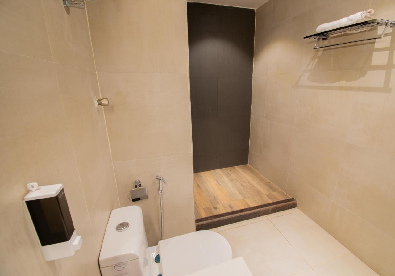 Octave Rococco Morjim Hotel Pernem Buitenkant foto