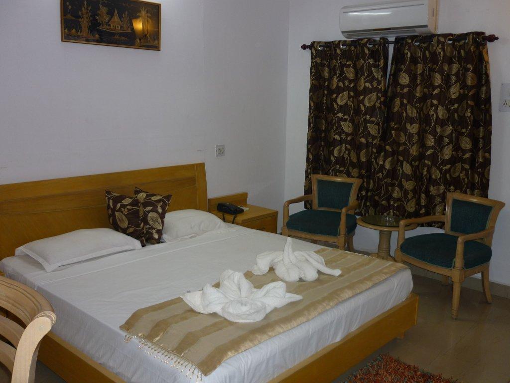 Octave Rococco Morjim Hotel Pernem Buitenkant foto